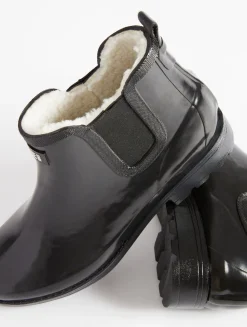 La bottine de pluie fourrée, empruntée au monde équestre - Noir