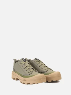 L'iconique chaussure de marche Aigle en polyester recyclé, version basse - Kaki