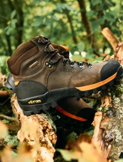 Notre chaussure sport nature haute performante en cuir plein fleur - Marron